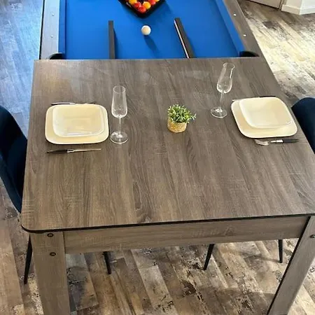 Apartment A&m Games And *